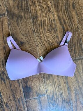 NWT!  Victorias Secret Light Purple wireless T-Shirt Bra, size 36C